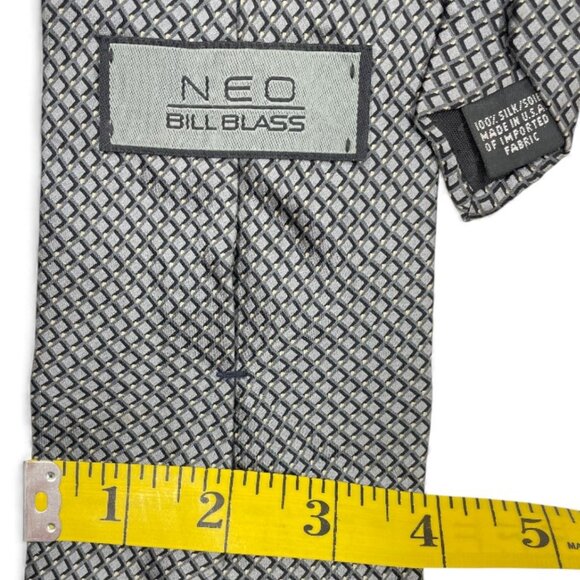 Bill Blass Silk Tie Geometric Silver Black Diamonds - Picture 4 of 5